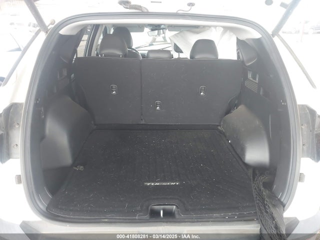 5NMJC3AE6NH060475 Hyundai TUCSON SEL