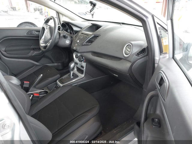 Ford FIESTA SE 2019 3FADP4BJ9KM135249 Image 5