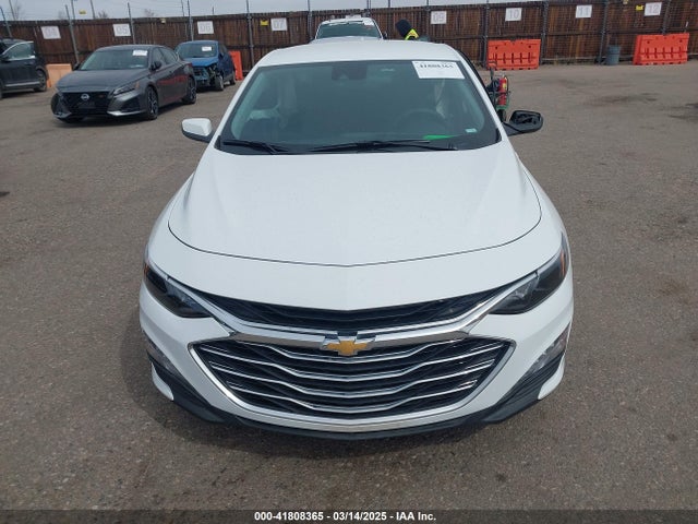 1G1ZD5ST3SF121873 Chevrolet Malibu Fwd 1lt