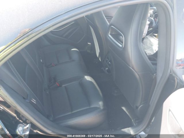 WDDSJ4EBXJN645675 Mercedes-Benz CLA 250