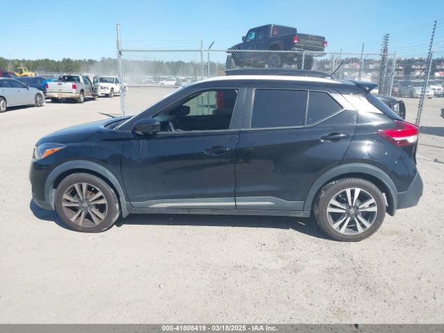 3N1CP5CUXKL481856 Nissan KICKS SR