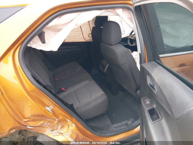 2GNAXJEV5J6106261 Chevrolet EQUINOX LT