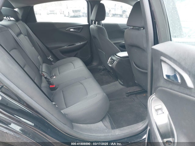 1G1ZE5ST8GF304190 Chevrolet MALIBU 1LT