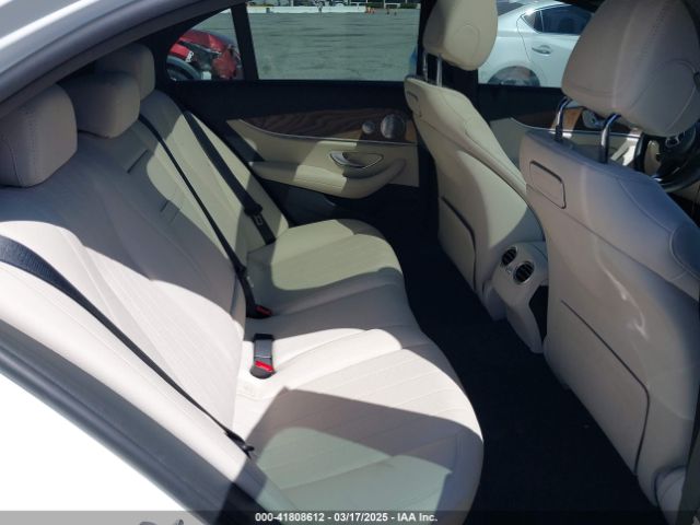 WDDZF4JB9JA433928 Mercedes-Benz E 300