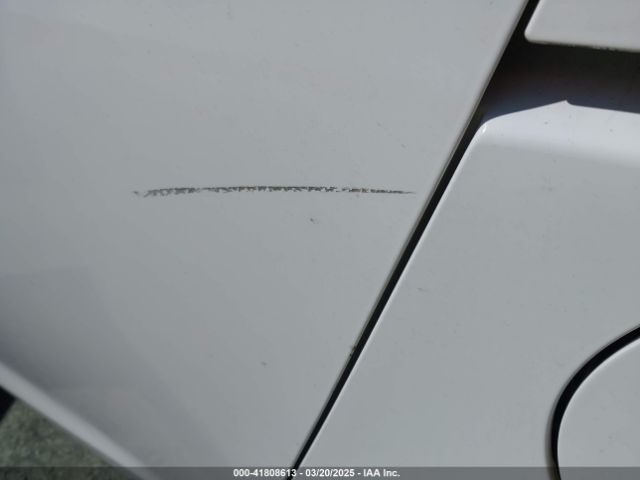 KNDMB5C18H6310158 KIA SEDONA LX
