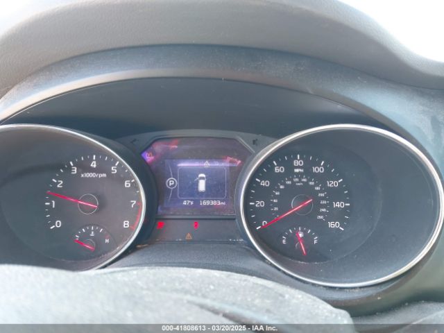 KNDMB5C18H6310158 KIA SEDONA LX