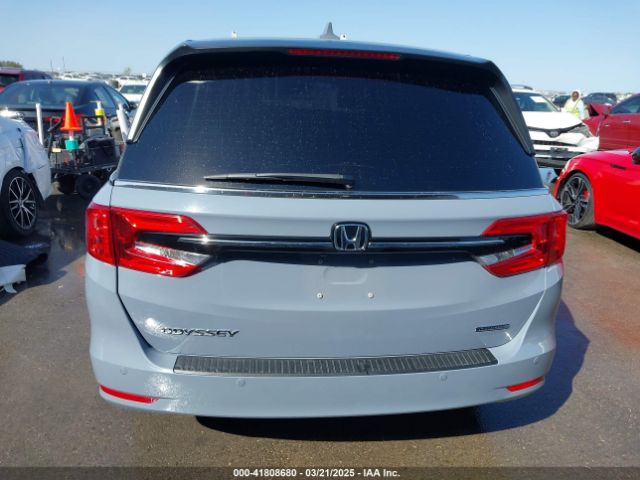 5FNRL6H82RB027601 Honda Odyssey Touring