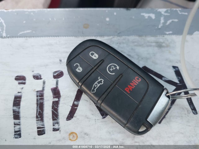 2C3CCABGXKH577819 Chrysler 2019