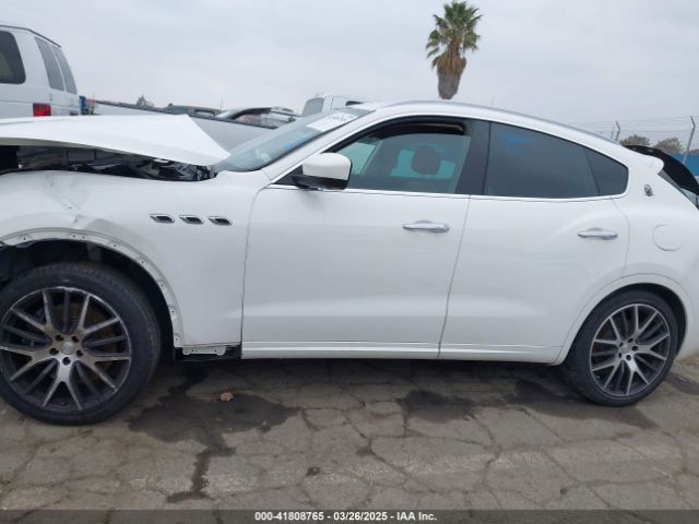 ZN661YUS3HX224978 Maserati LEVANTE S