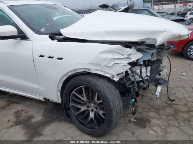 ZN661YUS3HX224978 Maserati LEVANTE S