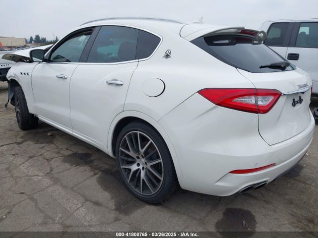 ZN661YUS3HX224978 Maserati LEVANTE S