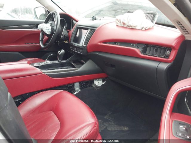 ZN661YUS3HX224978 Maserati LEVANTE S