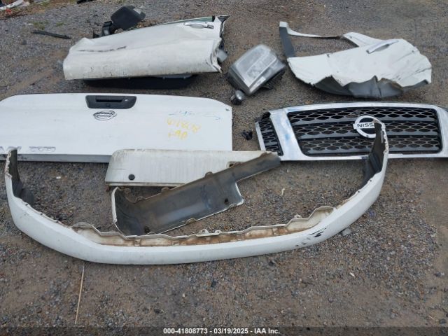 1N6AA1E68HN524139 Nissan TITAN SV