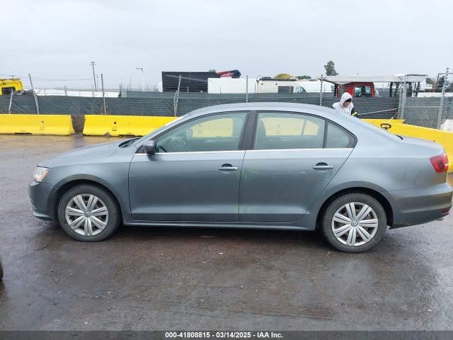 3VW2B7AJ8HM260395 Volkswagen Jetta 1.4t S