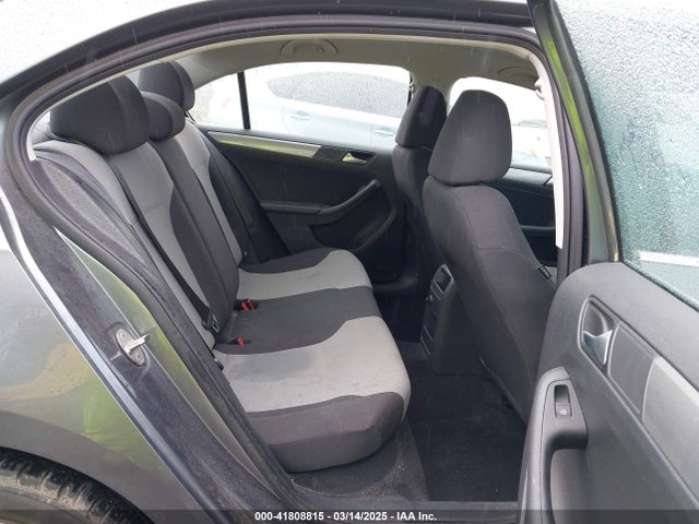 3VW2B7AJ8HM260395 Volkswagen Jetta 1.4t S