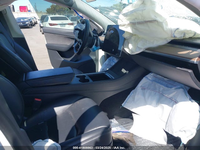 2022 TESLA MODEL Y 7SAYGDEE8NF480939 Photo 4