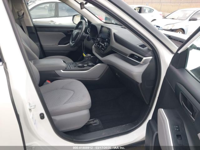 5TDBZRBH9MS110697 Toyota Highlander Le