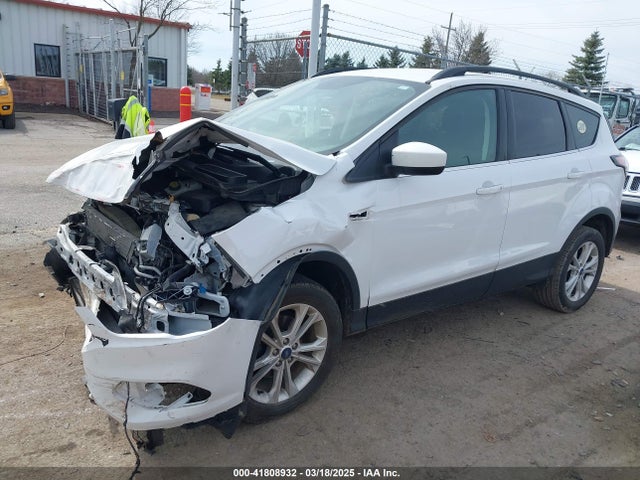 Ford ESCAPE SE 2018 1FMCU0GD4JUD18798 Image 2