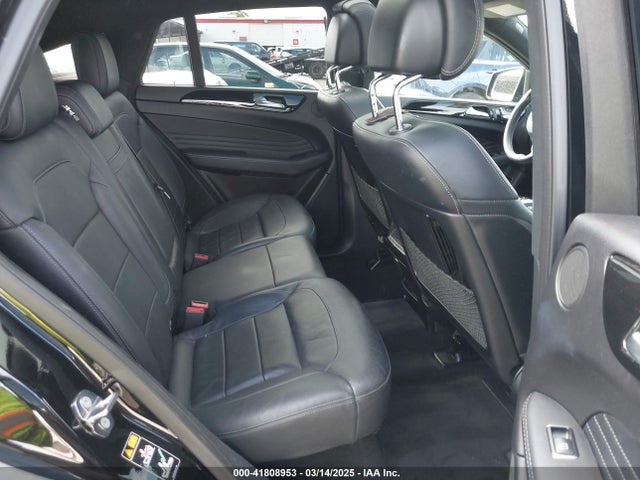 4JGED6EB6KA138562 Mercedes-Benz m276