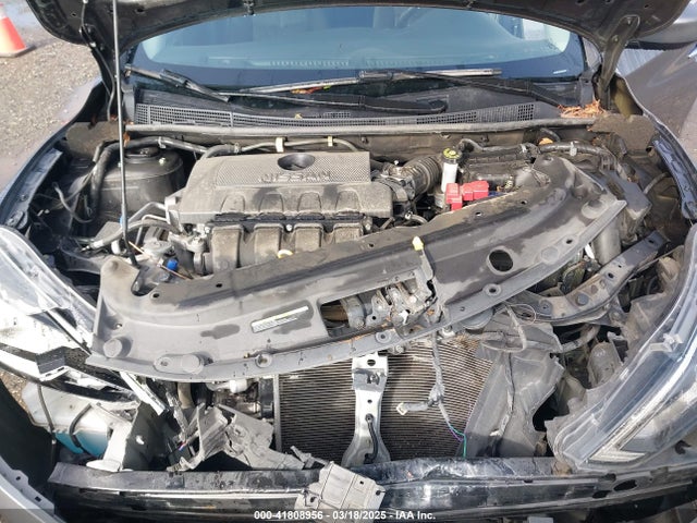 3N1AB7AP8JL627636 Nissan SENTRA SV