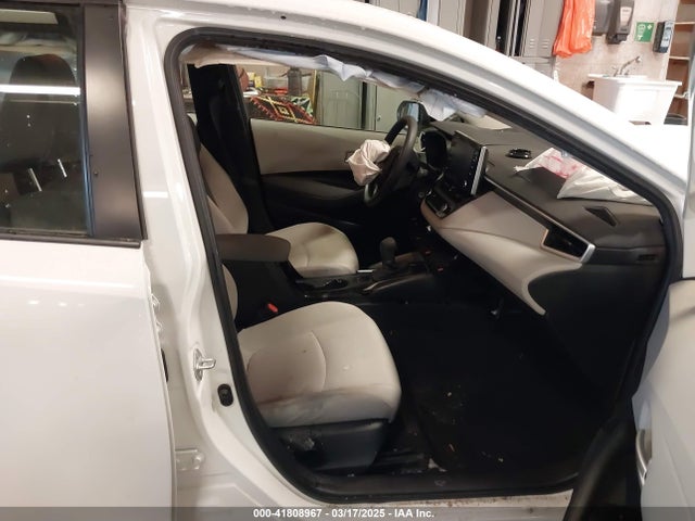 JTDEPRAE0LJ087719 Toyota COROLLA LE
