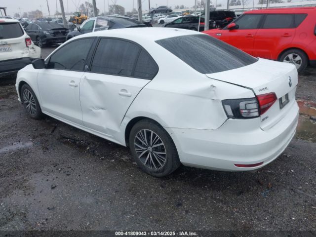 3VWDB7AJ3JM206162 Volkswagen Jetta 1.4t Se/1.4t Wolfsburg Edition