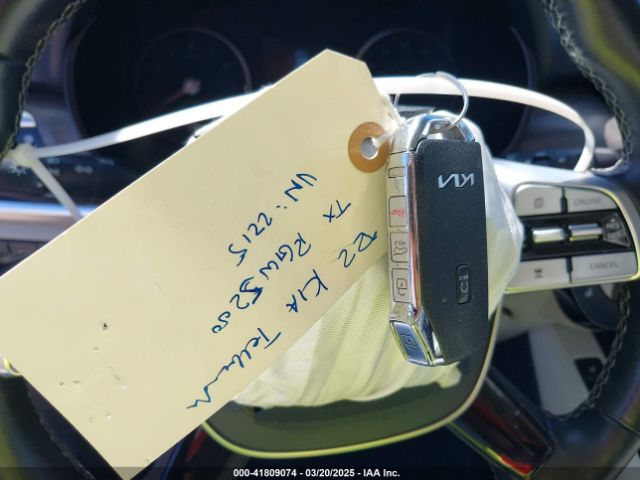 5XYP3DHC5NG242215 KIA Telluride Ex