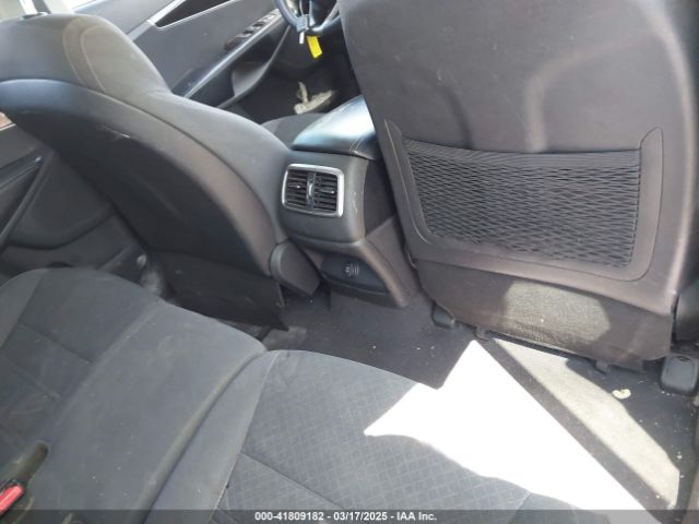 5XYPG4A39JG339619 KIA Sorento 2.4l L