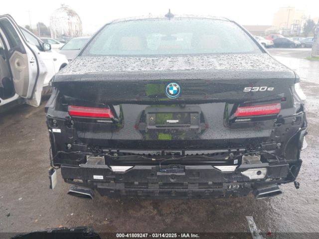 WBA13AG01NCJ72192 BMW 530e