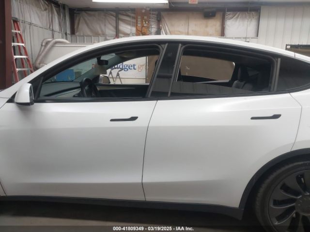 7SAYGDEF5PF665560 Tesla Model Y Performance Dual Motor All-wheel Drive
