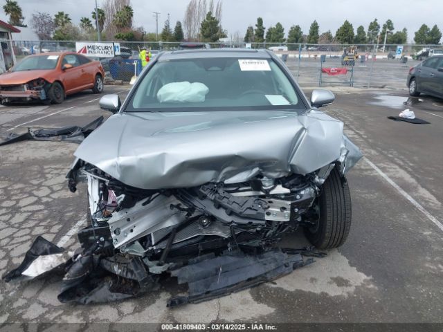 4T1DBADK9SU017951 Toyota CAMRY LE