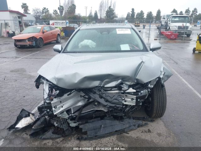 4T1DBADK9SU017951 Toyota CAMRY LE