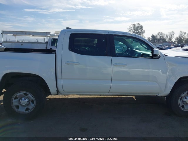 5TFAX5GN9KX149371 Toyota Tacoma Sr