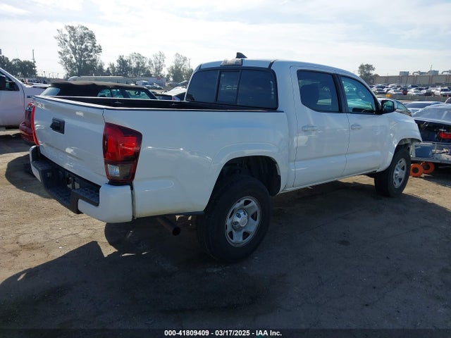 5TFAX5GN9KX149371 Toyota Tacoma Sr