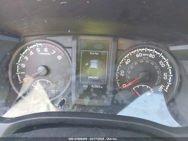 5TFAX5GN9KX149371 Toyota Tacoma Sr