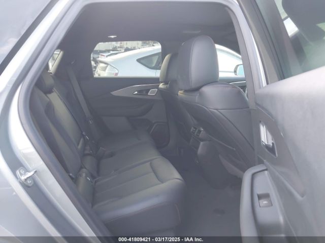 2024 ACURA ZDX 4W5KHMRK6RZ511513 Photo 7