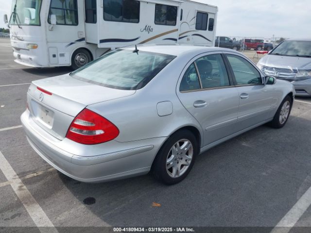 2003 MERCEDES-BENZ E 320 WDBUF65J23A137300 Photo 3