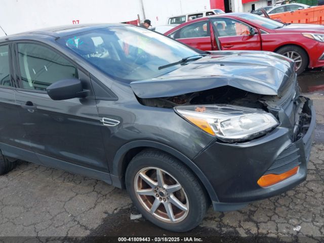 1FMCU0F78FUB96238 Ford ESCAPE S
