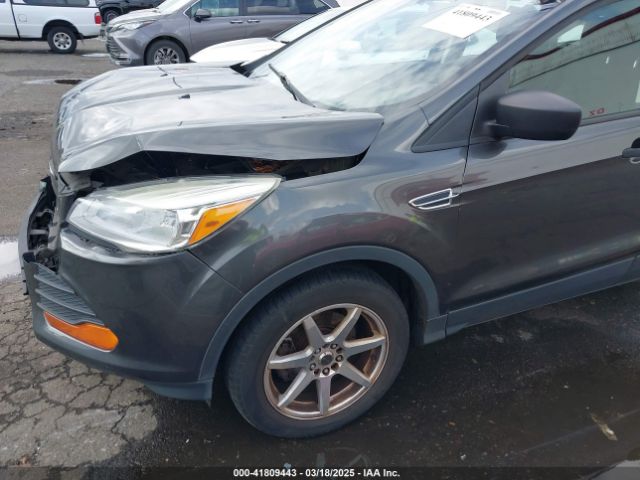 1FMCU0F78FUB96238 Ford ESCAPE S