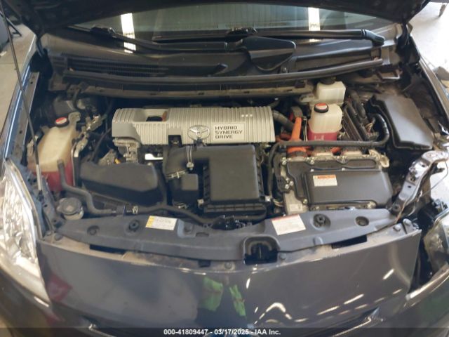 JTDKN3DU8F1983215 Toyota Prius Two