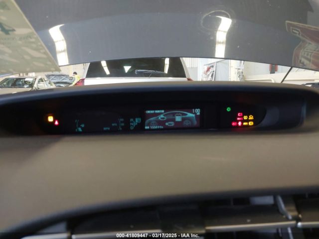 JTDKN3DU8F1983215 Toyota Prius Two