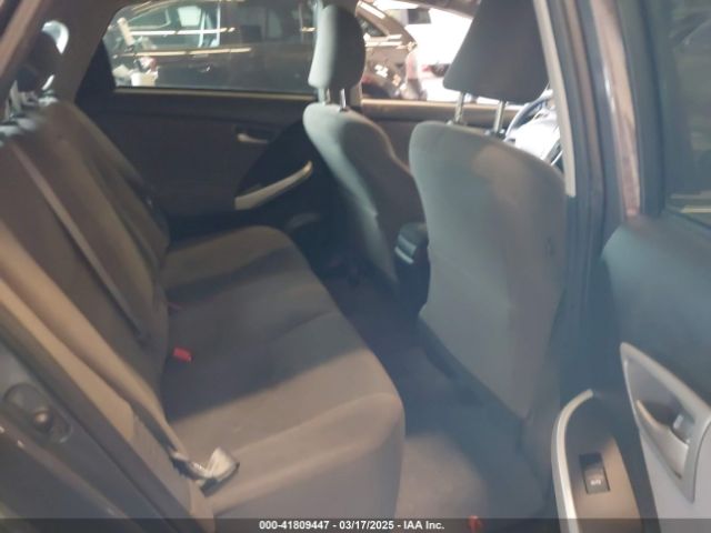 JTDKN3DU8F1983215 Toyota Prius Two