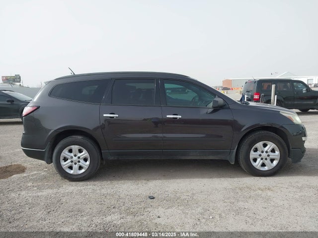 1GNKRFEDXFJ219765 Chevrolet Traverse Ls
