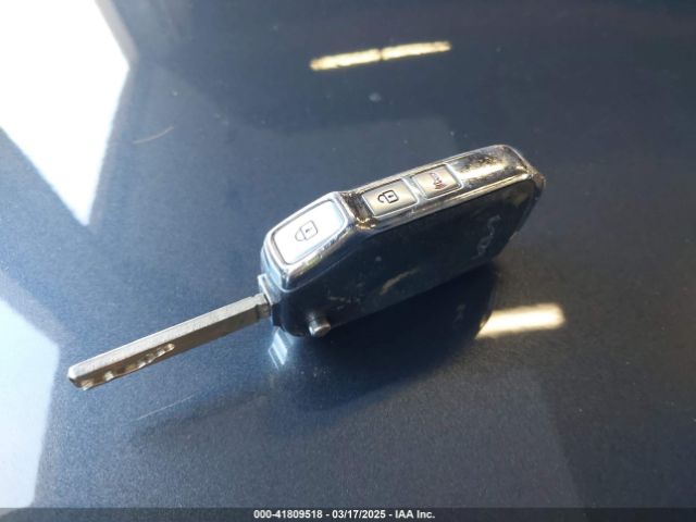 KNDPU3AF9P7049528 KIA Sportage Lx