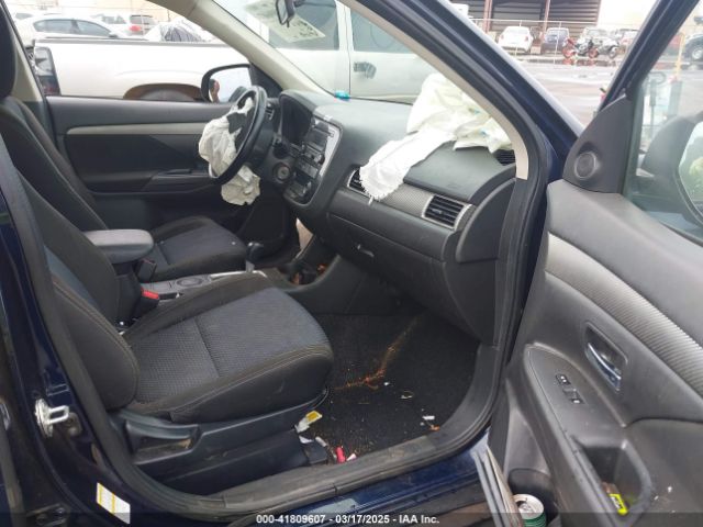 JA4AD2A35GZ014120 Mitsubishi Outlander Es