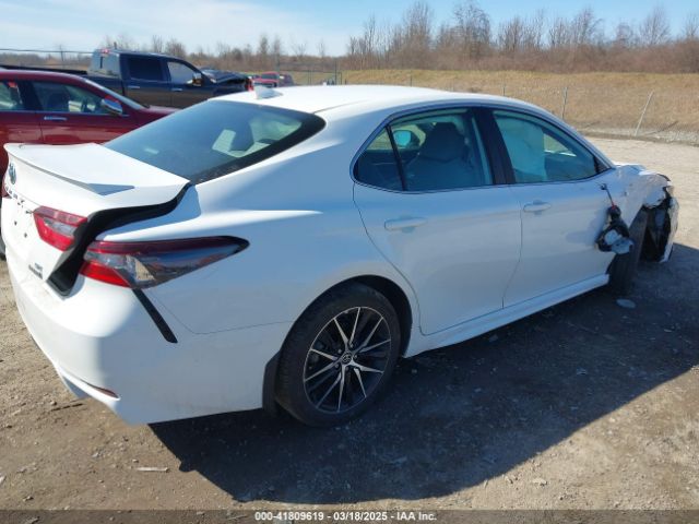 4T1S31AK2RU629444 Toyota Camry Hybrid Se