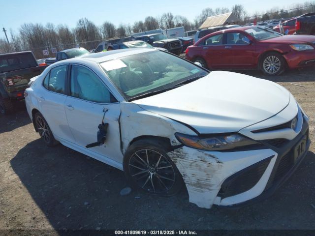4T1S31AK2RU629444 Toyota Camry Hybrid Se