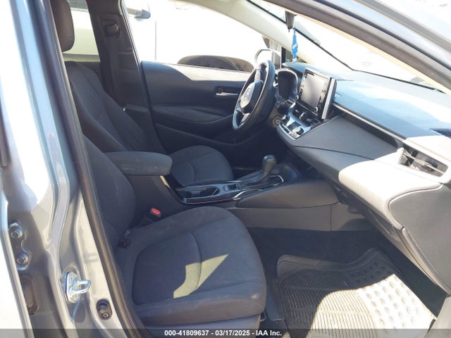 JTDEPRAE0LJ095741 Toyota COROLLA LE