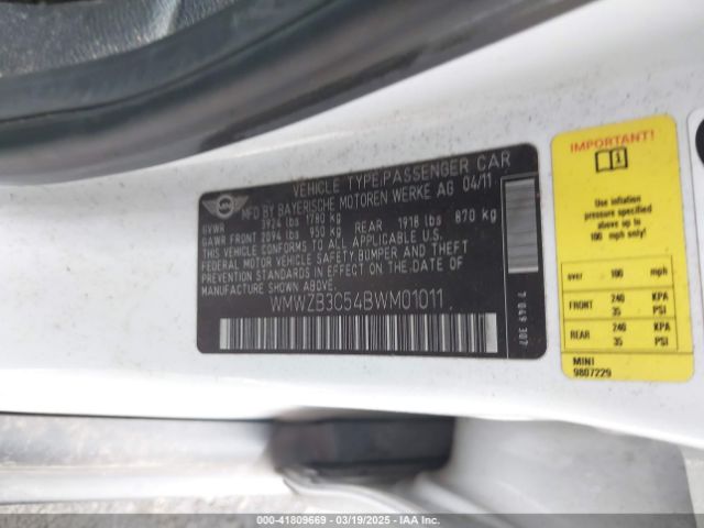2011 MINI COOPER COUNTRYMAN WMWZB3C54BWM01011 Photo 8