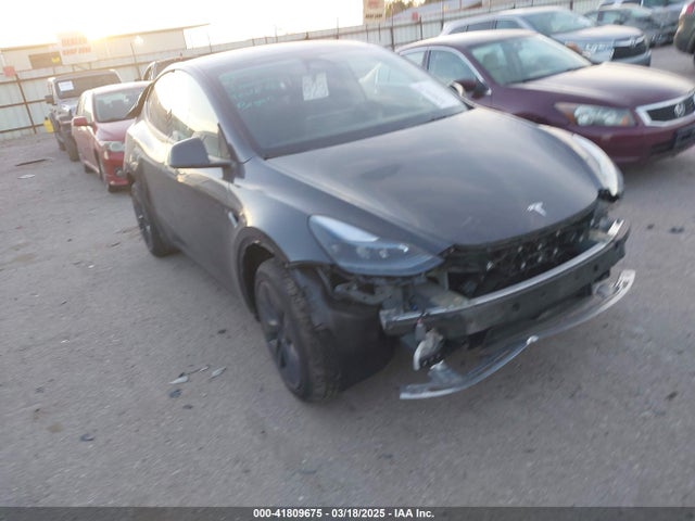 2025 TESLA MODEL Y 7SAYGAEE3SF257640 Photo 0